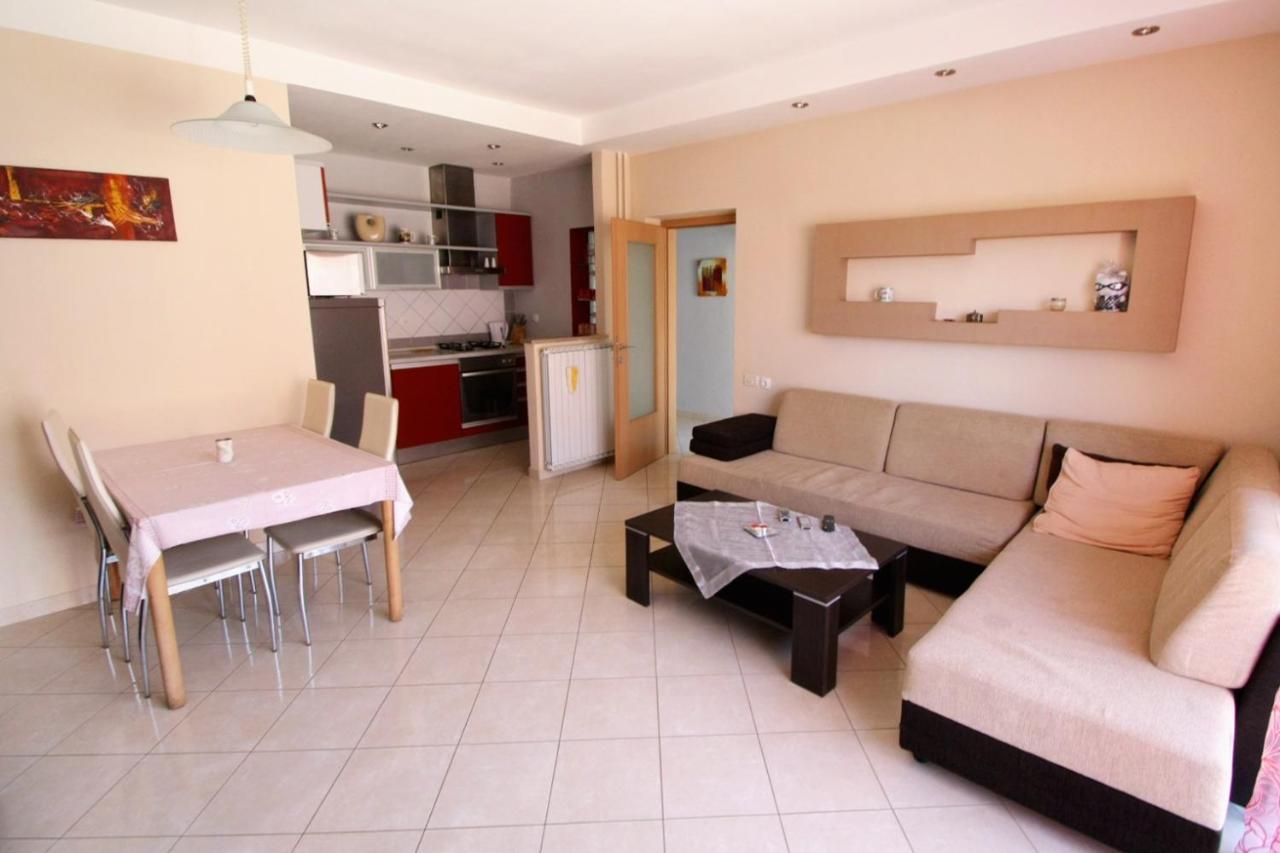 Apartments With A Parking Space Umag - 7666 Ngoại thất bức ảnh