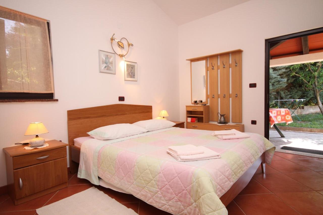 Apartments With A Parking Space Umag - 7666 Ngoại thất bức ảnh